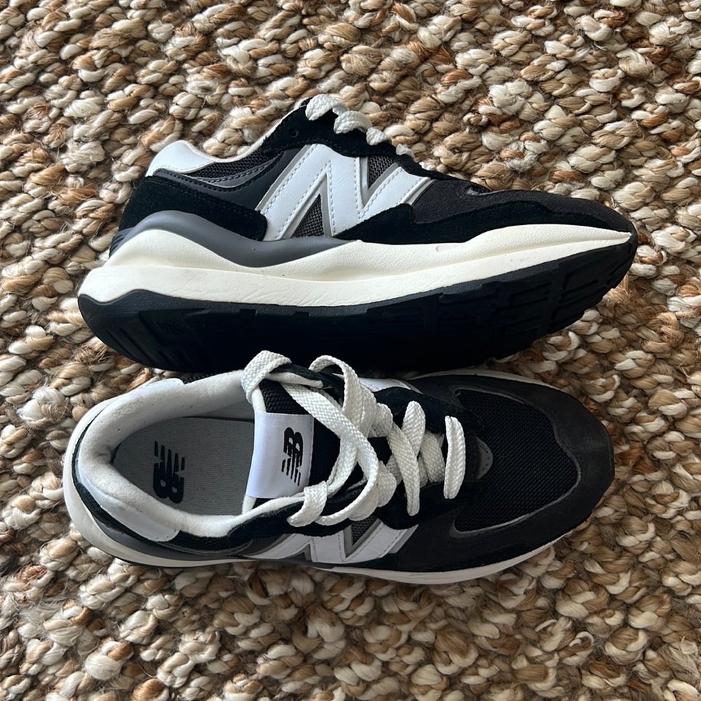 NWOT New Balance 57/40